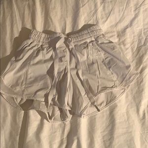 White lululemon shorts